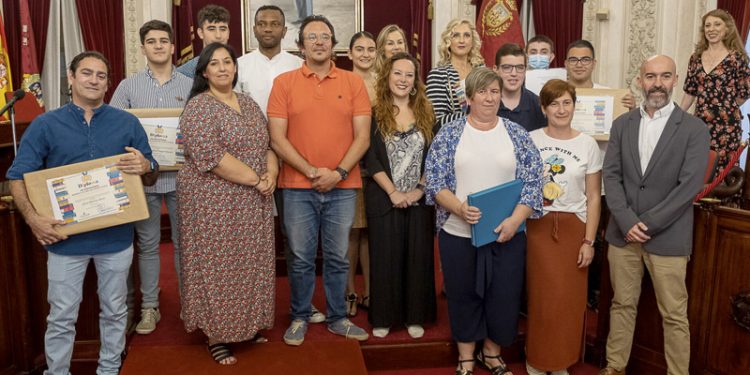 Entregados los Premios a la Mejor Trayectoria Educativa a los alumnos del curso 2020/2021